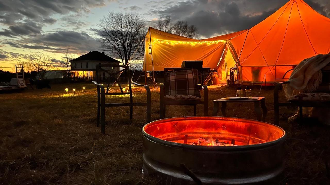 Shenandoah Valley Glamping - Amazing Views - Farm Edinburg Exterior photo